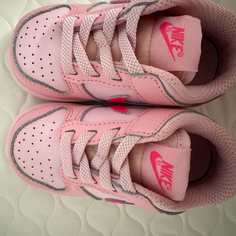 Nike Kids Light Pink Sneakers - Picture 6 of 7